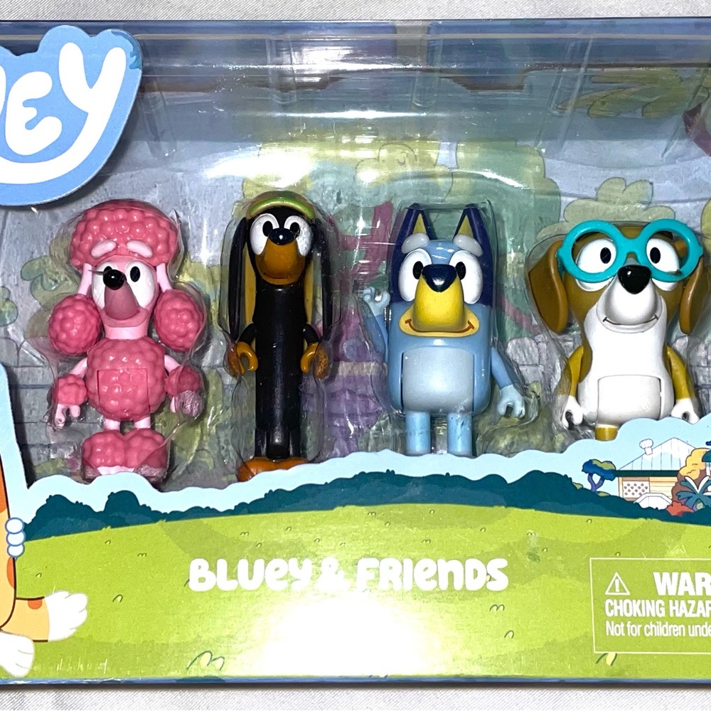 BLUEY FAMILY FRIENDS 1/  4-Pack Action Figure Set Bluey